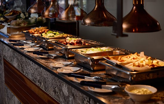 links-gallery-image-country-club-links-buffet-food-2-550x350