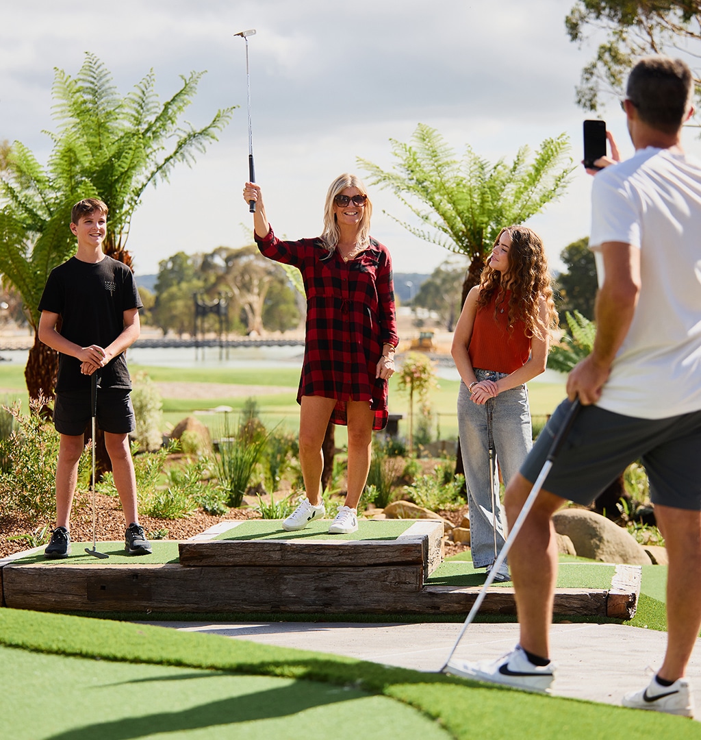 country-club-mini-golf-1024x1080-1