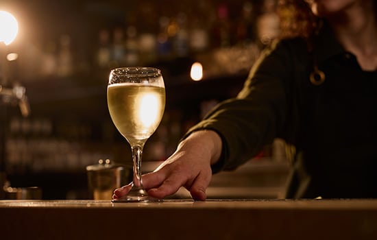 mar2-1376_animated-gallery-eat-and-drink-toni-bar4-550x350