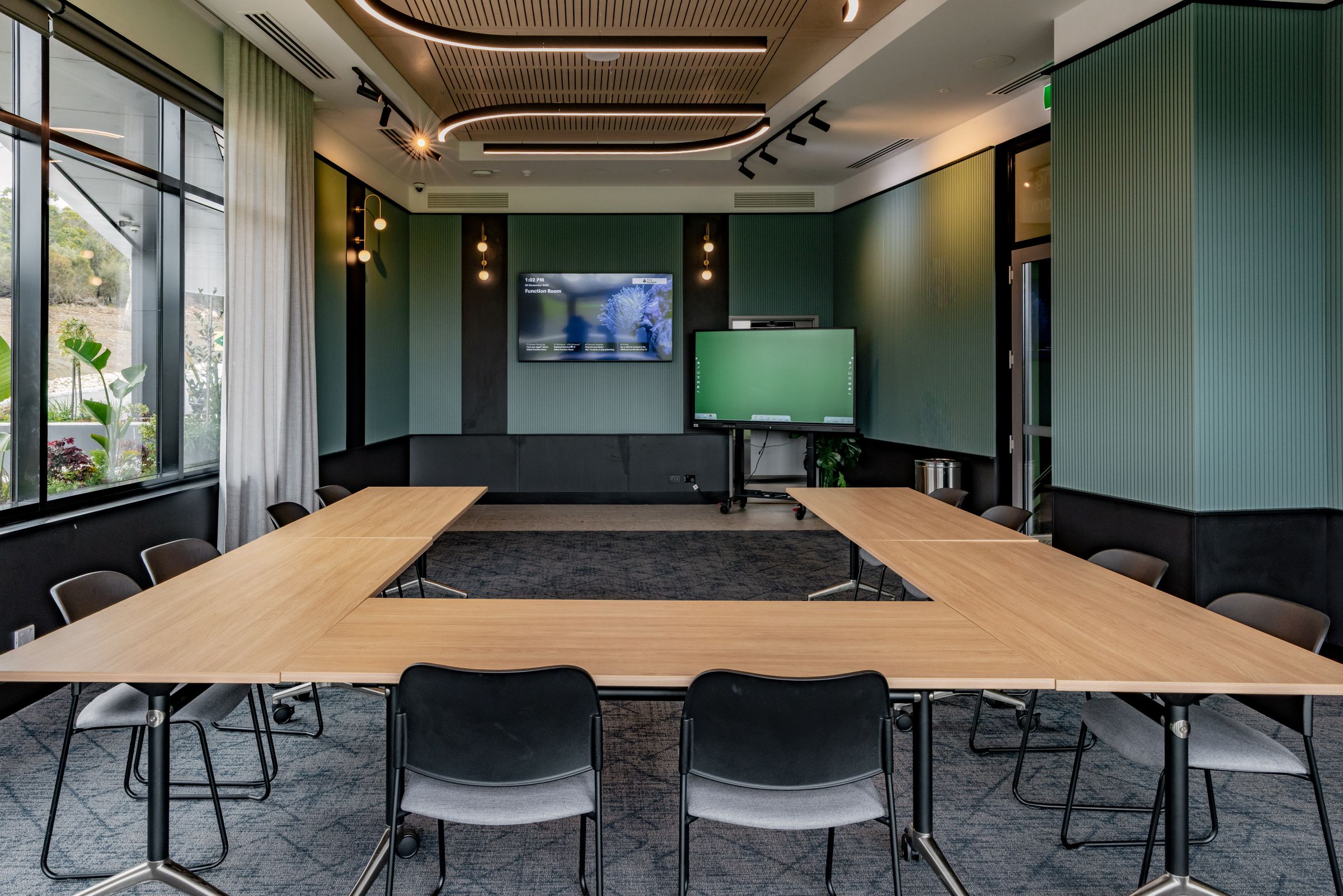 ricky-ponting-room-web